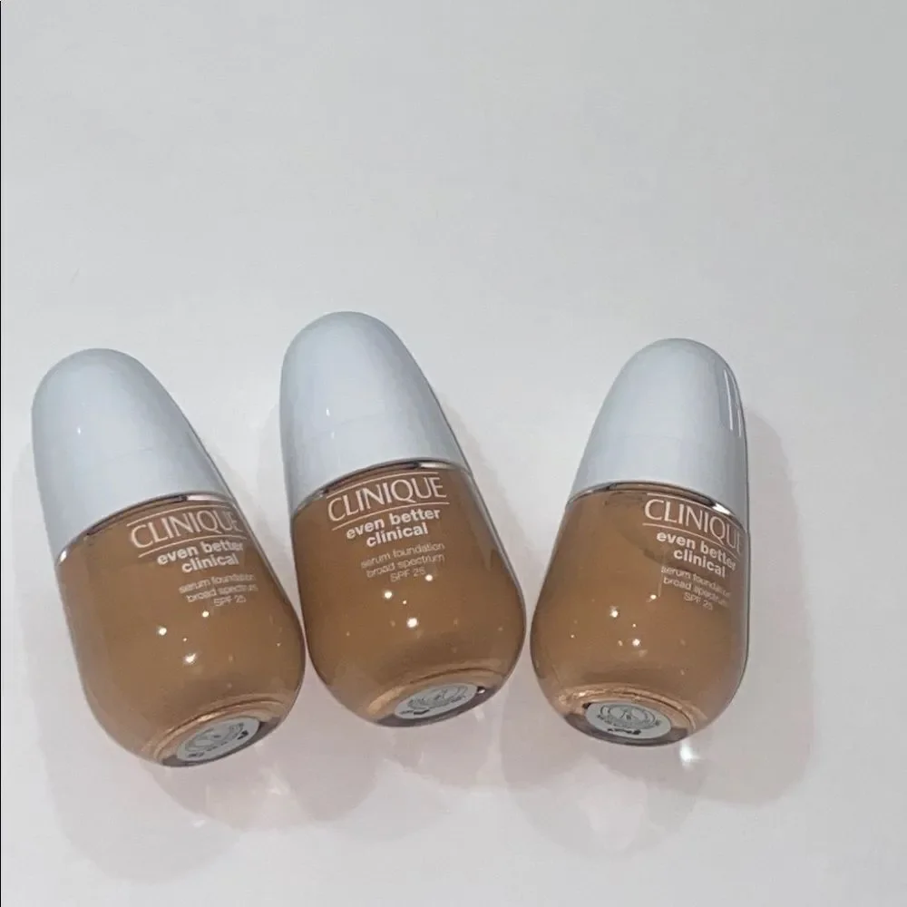 Clinique Even Better Clinical Serum Foundation Broad Spectrum SPF 25